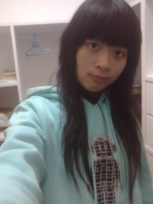 广东东莞18岁女孩林燕珊